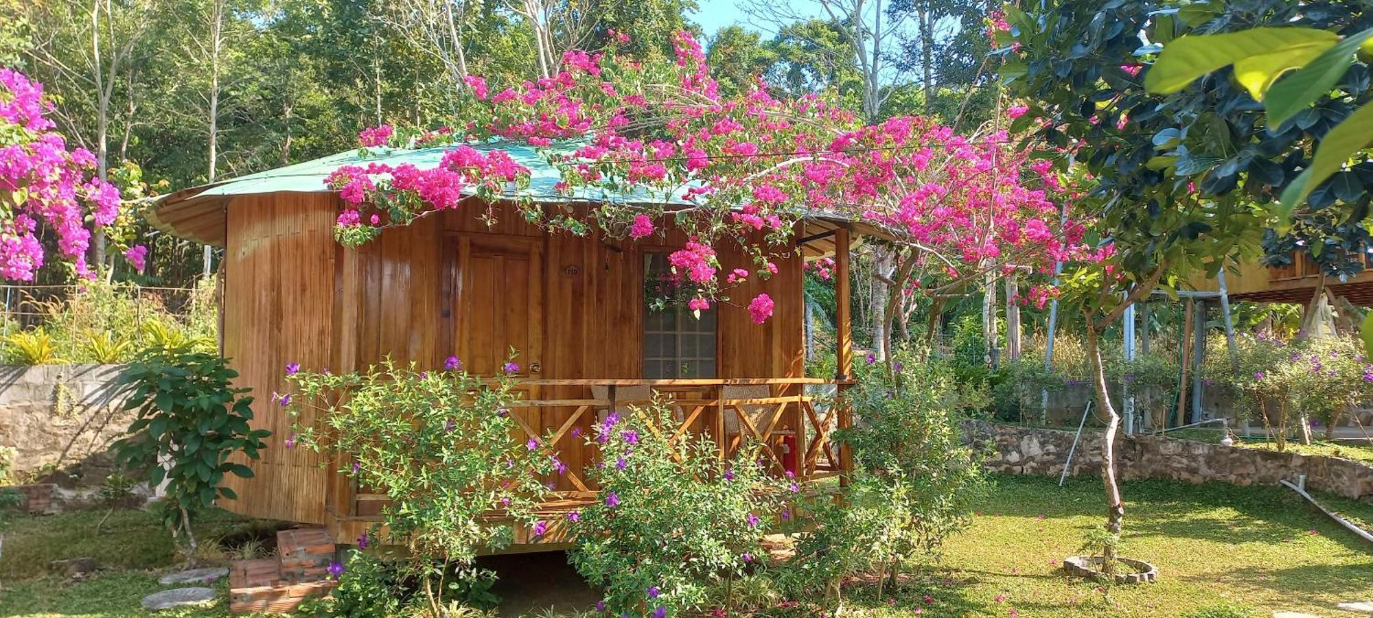 Phu Quoc Valley Sen Bungalow المظهر الخارجي الصورة