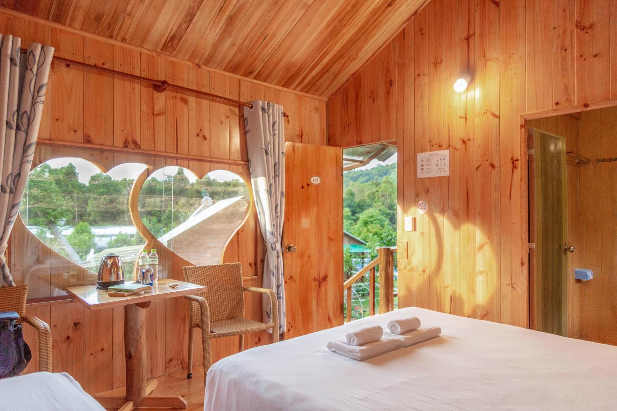 Phu Quoc Valley Sen Bungalow الغرفة الصورة