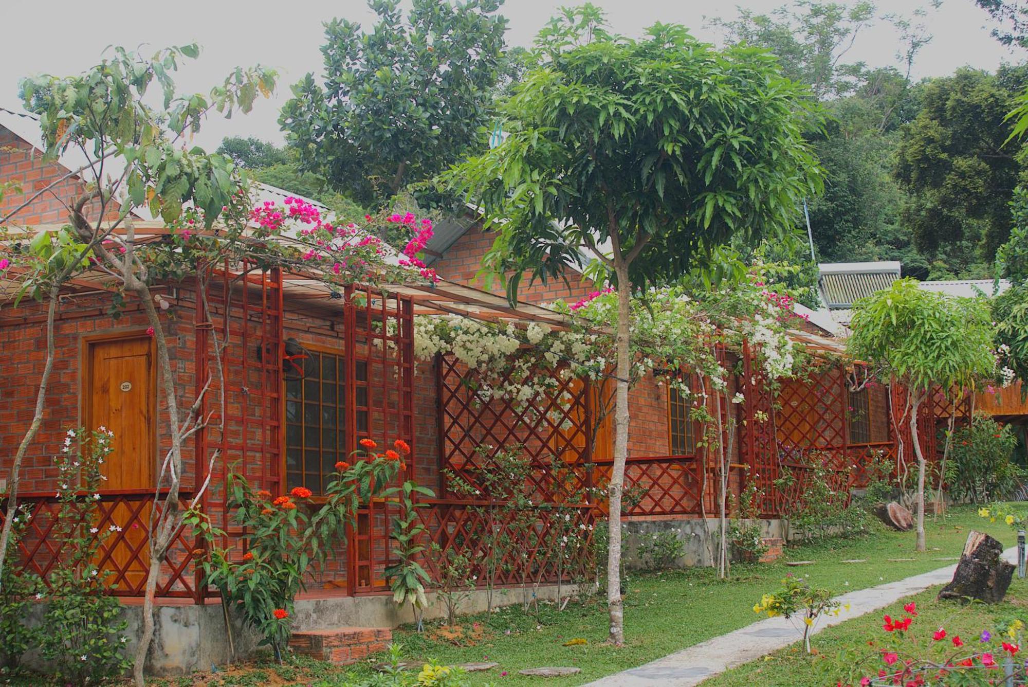 Phu Quoc Valley Sen Bungalow المظهر الخارجي الصورة